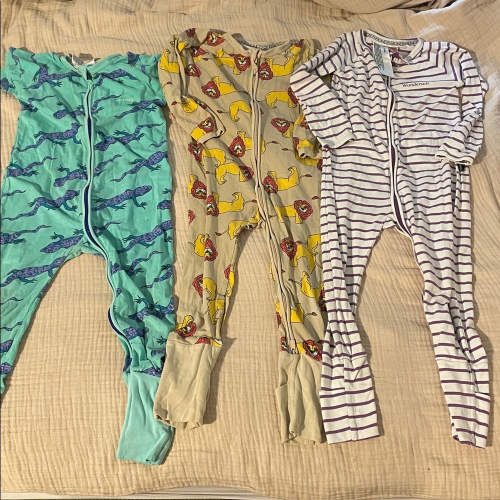 4 x Bonds Wondersuits - few holes and stains- selling as is. Size 3